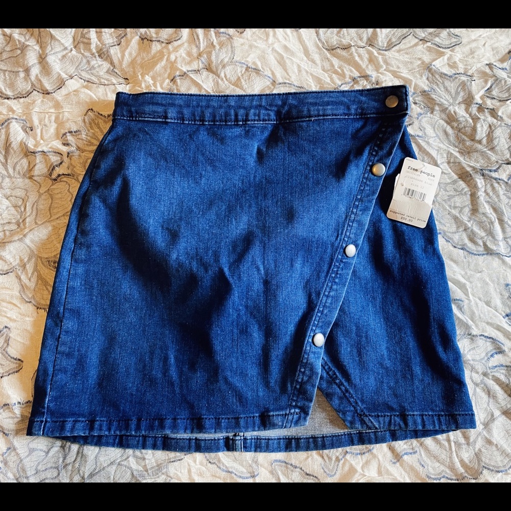 Free People Button down denim skirt